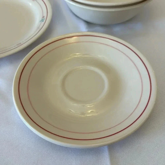 Corelle Cranberry Blossoms Assorted Dinnerware Pieces Lot - Picture 2 of 5